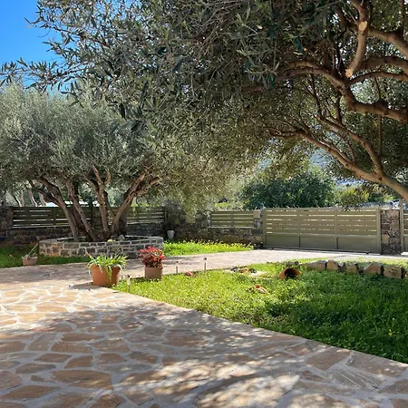 Holidays Argyro Ελούντα